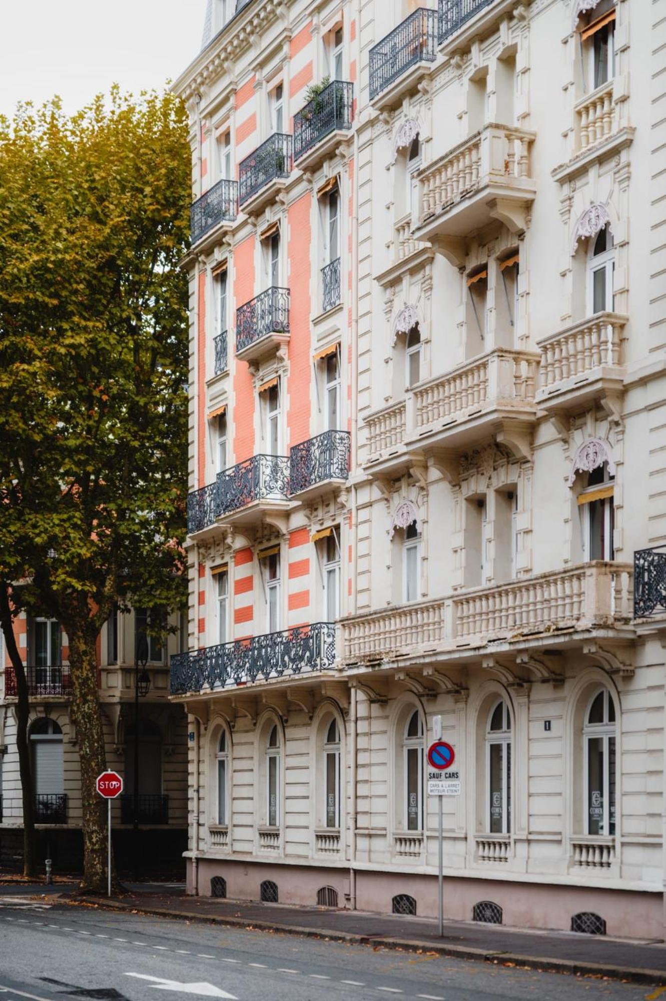 Roomchic - Les Ambassadeurs Vichy Exterior foto